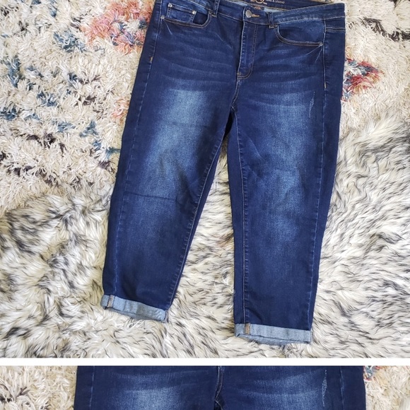 Love & Legend Dark Wash Cuffed Cropped Denim Capri Crops High Waisted Plus Size - Picture 7 of 7